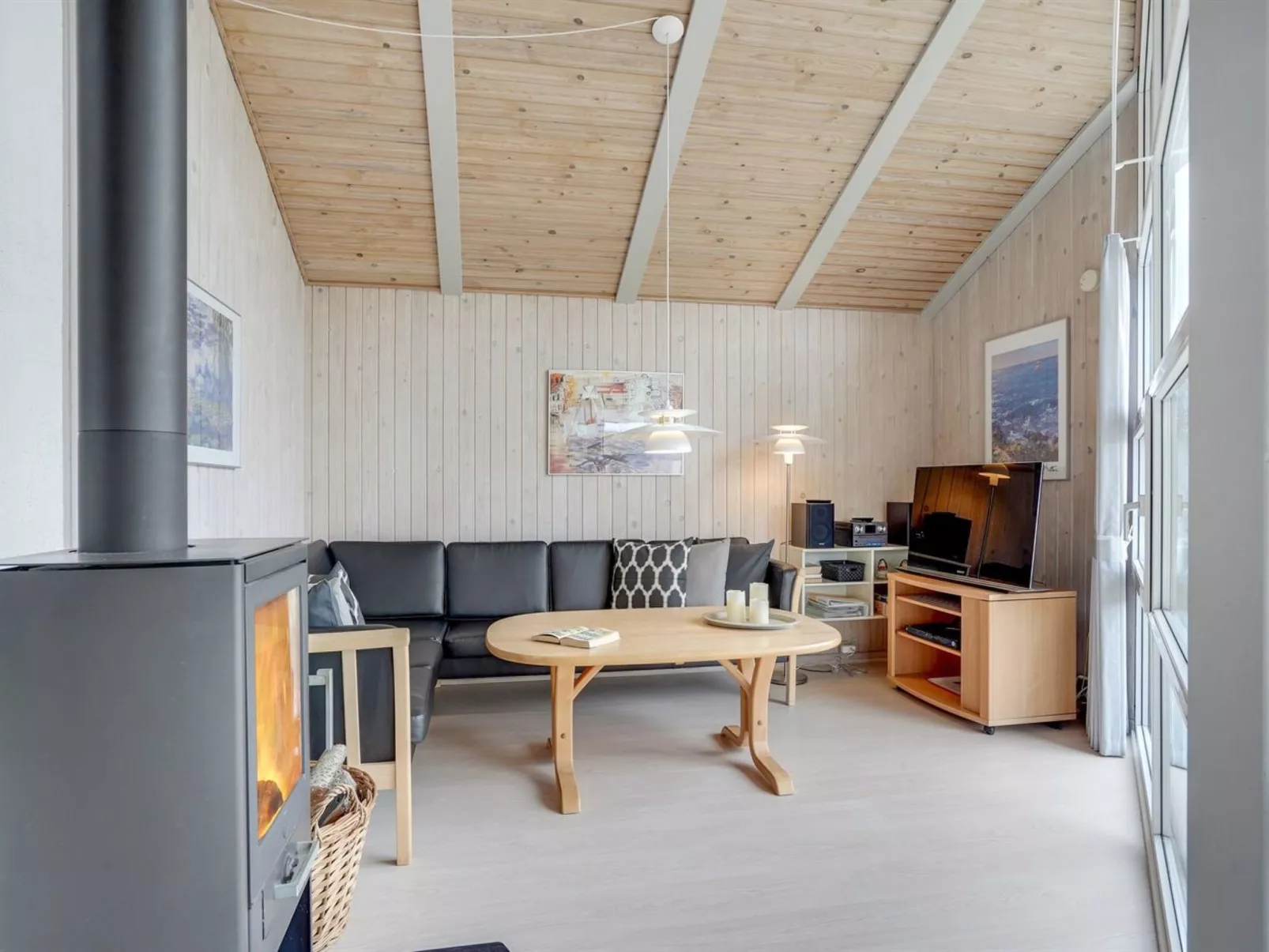 "Midja" - 800m from the sea-Binnen