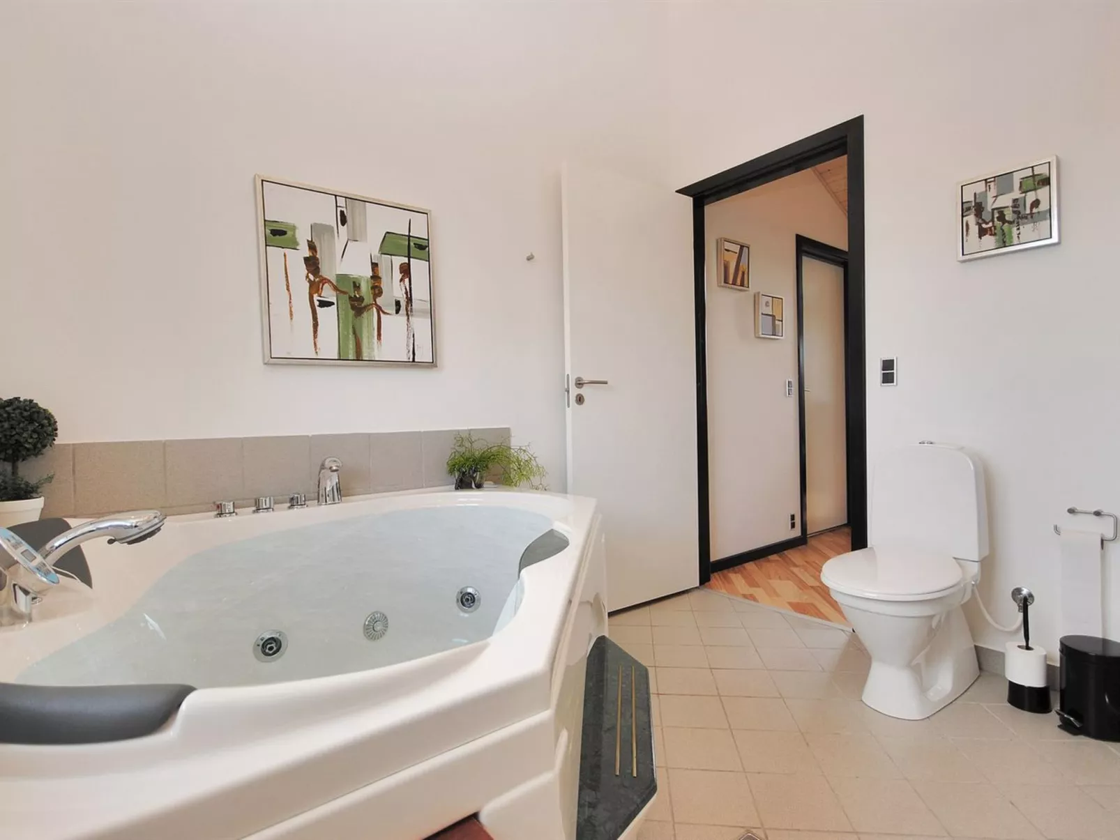 "Eberta" - 200m to the fjord-Binnen