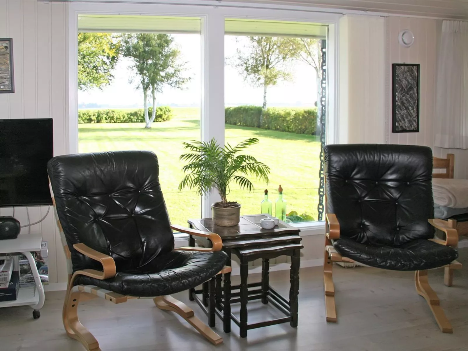 "Ilya" - 90m to the fjord-Binnen