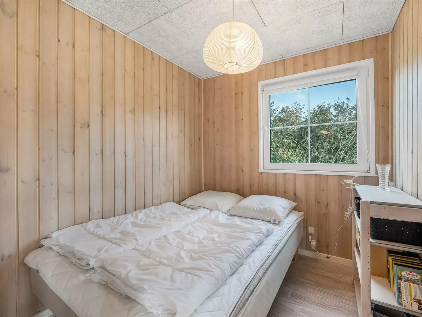 "Holm" - 700m to the fjord-Binnen