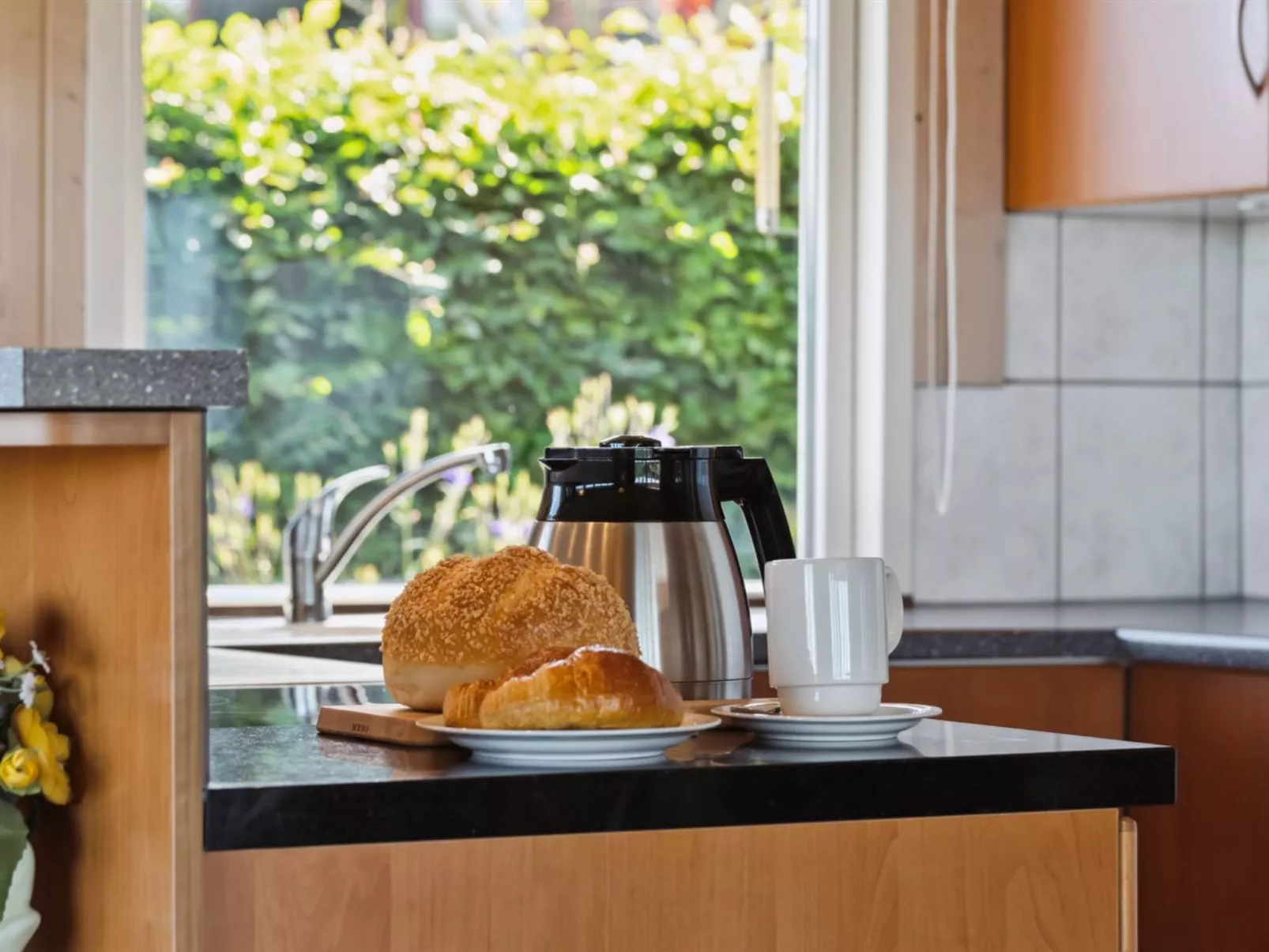 "Eleana" - 300m to the fjord-Binnen