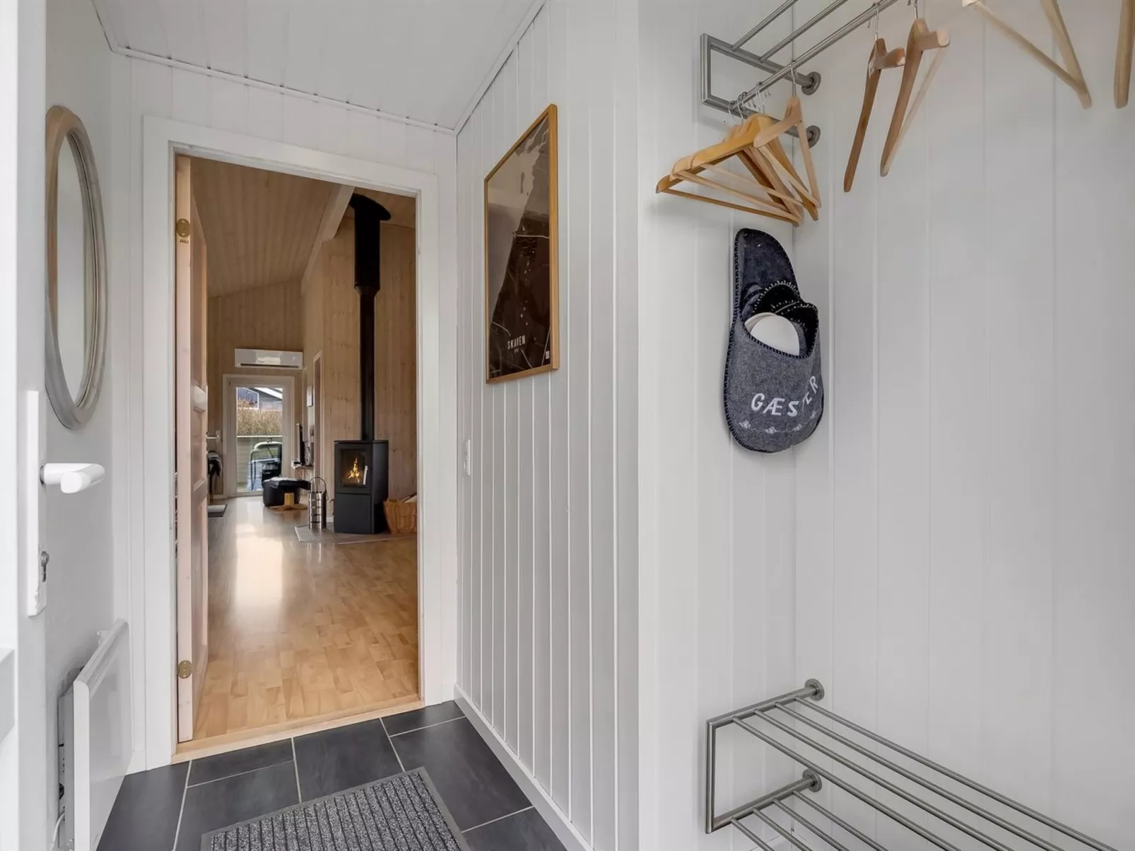 "Ellis" - 700m to the fjord-Binnen