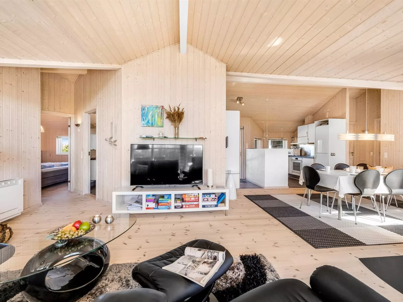 "Haagen" - 600m to the fjord-Binnen