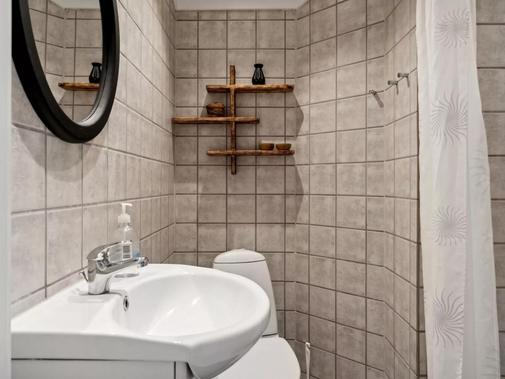 "Juke" - 425m from the sea-Binnen