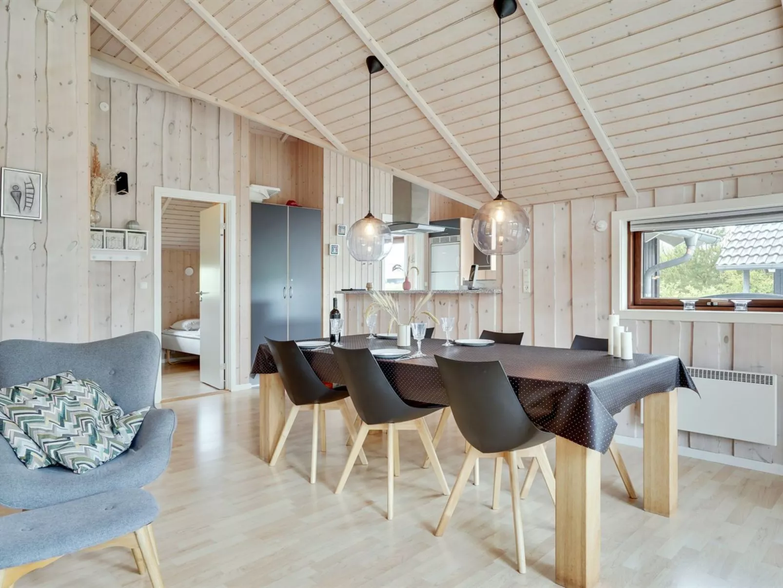 "Chermeine" - 1.2km to the fjord-Binnen