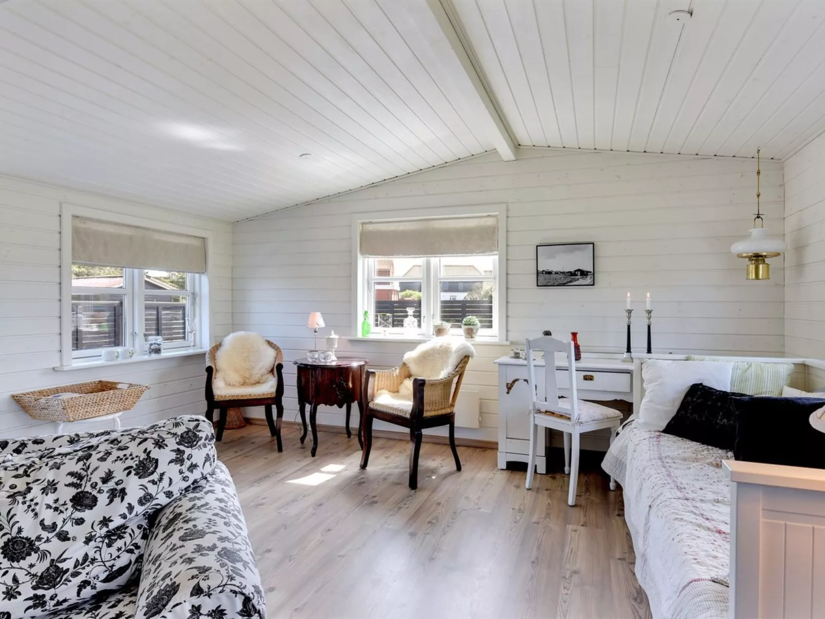 "Anik" - 100m from the sea-Binnen