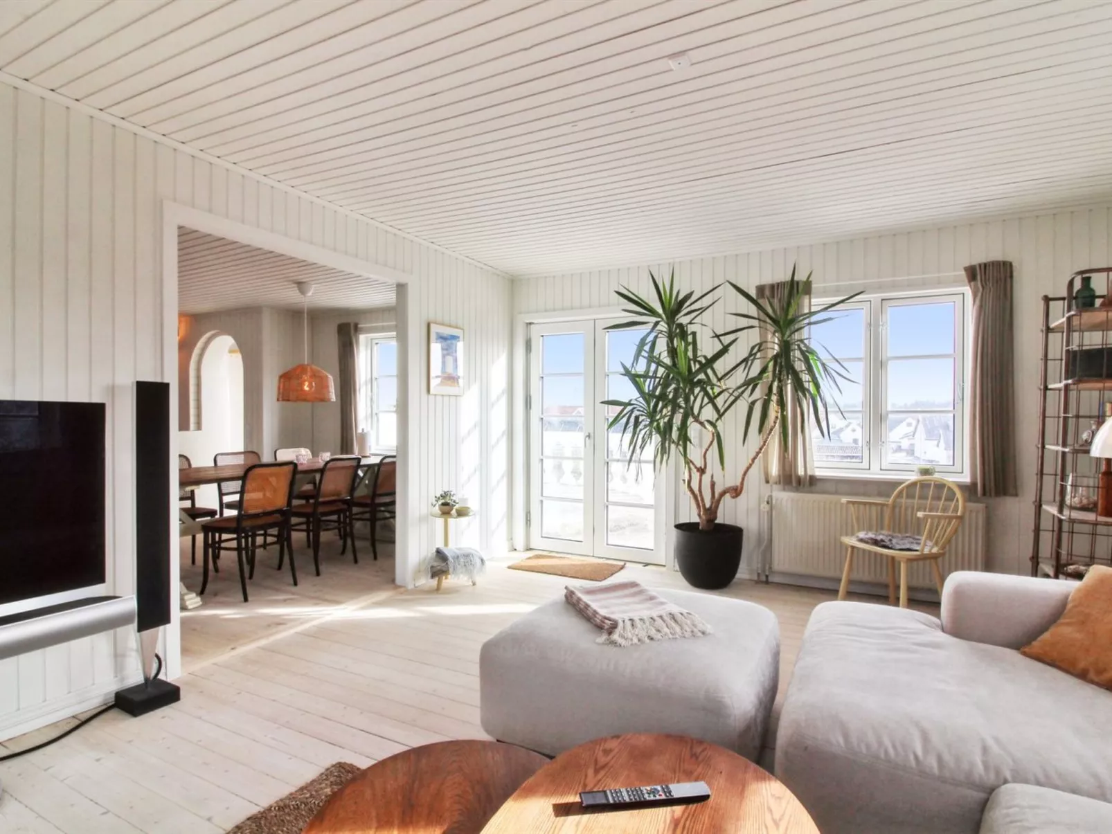 "Edmond" - 150m from the sea-Binnen