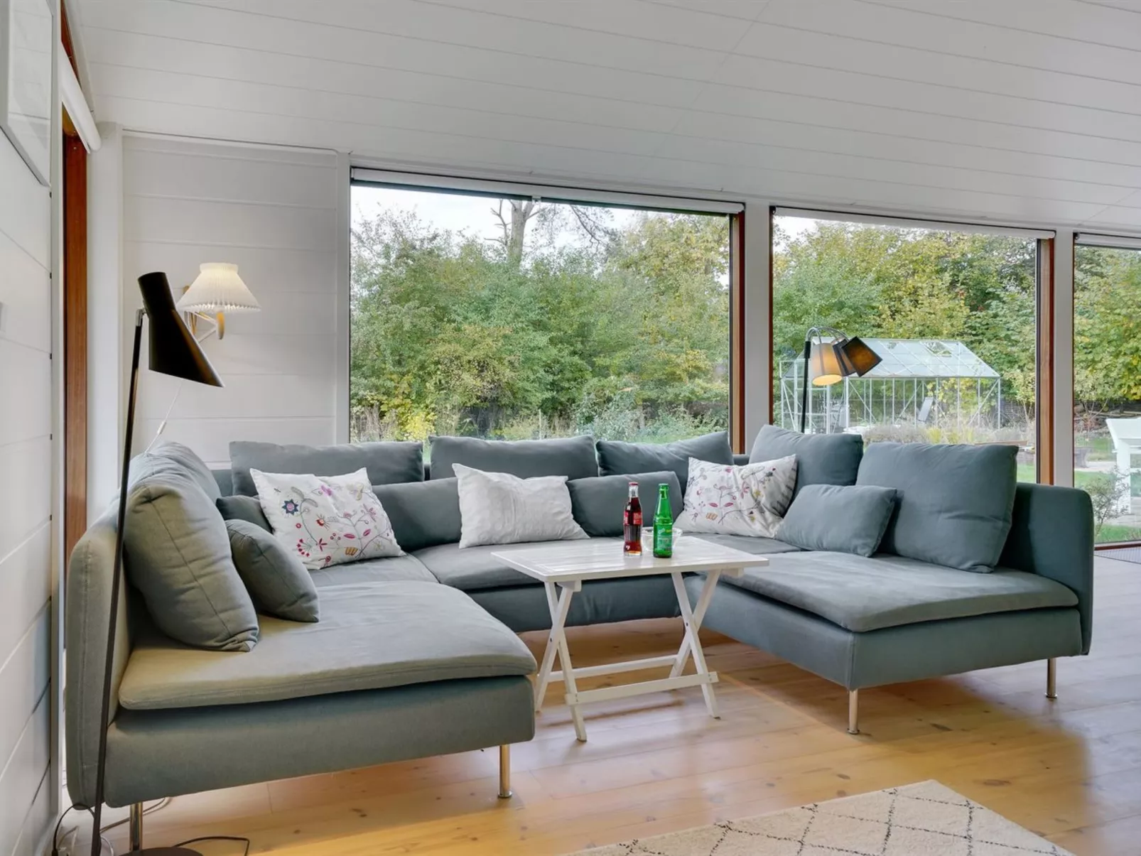 "Aino" - 1km from the sea-Binnen