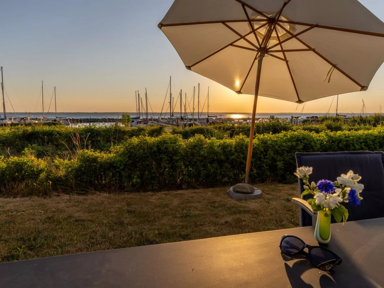 "Merete" - 50m from the sea-Buiten