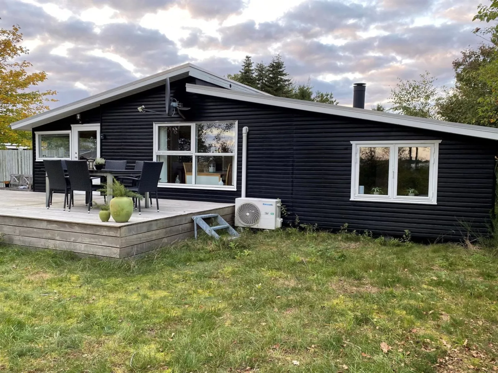 "Bosi" - 100m to the fjord-Buiten