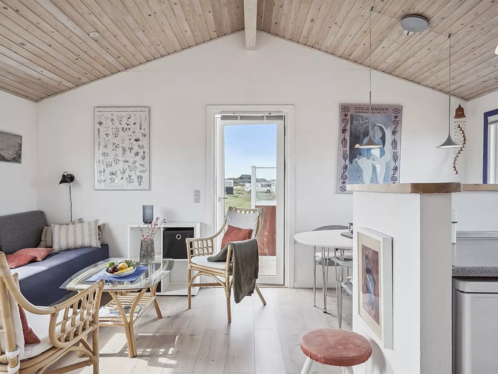 "Nikoletta" - 50m from the sea-Binnen