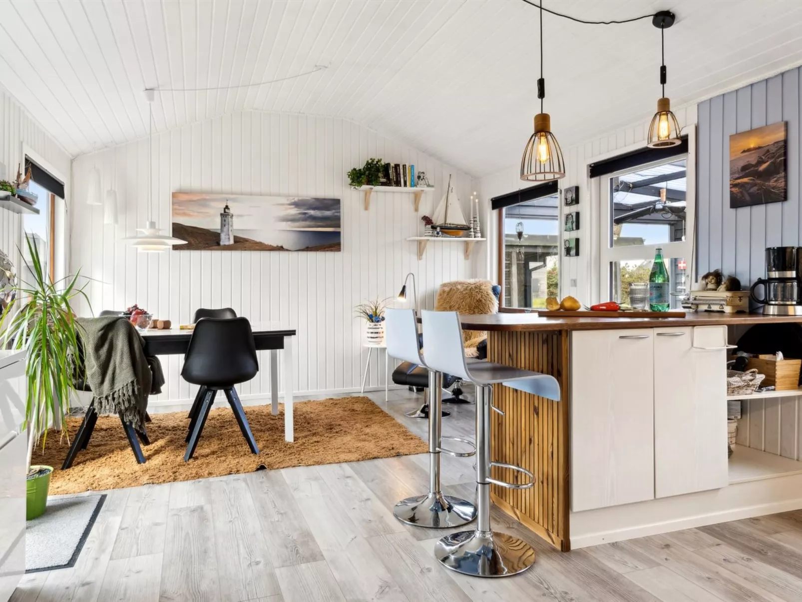 "Tjarven" - 300m from the sea-Binnen