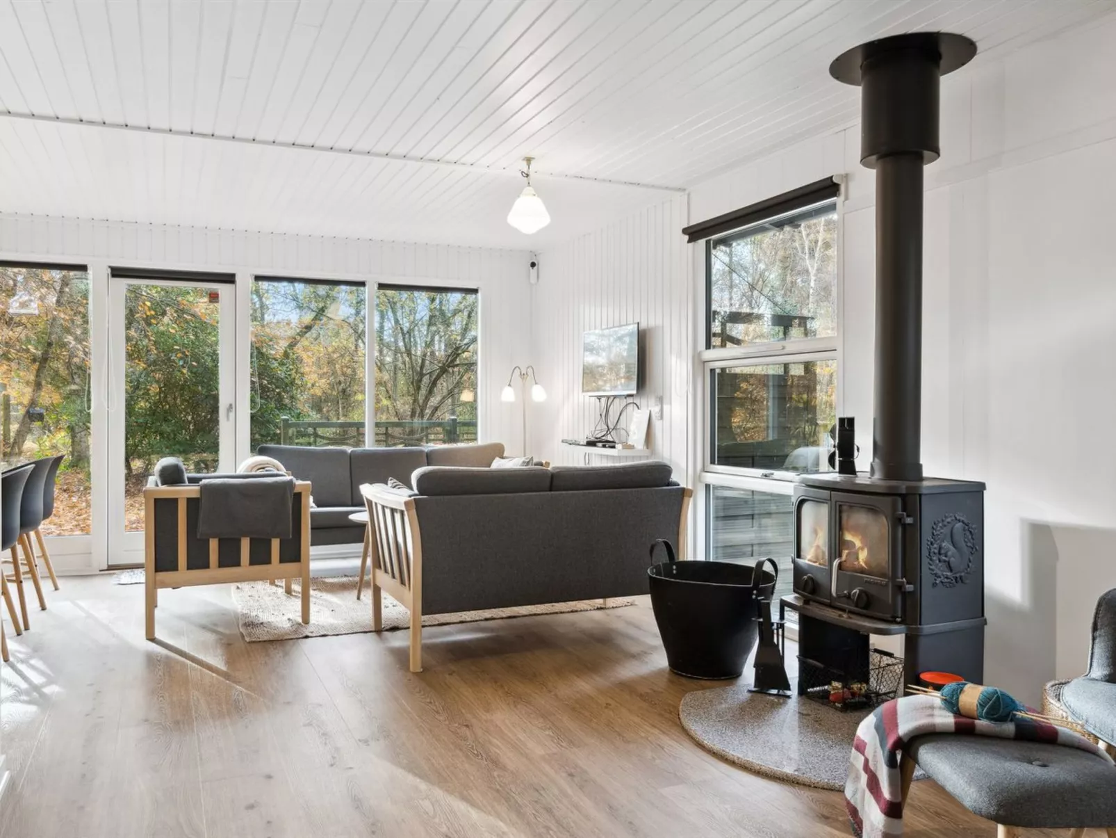 "Chris" -  from the sea-Binnen