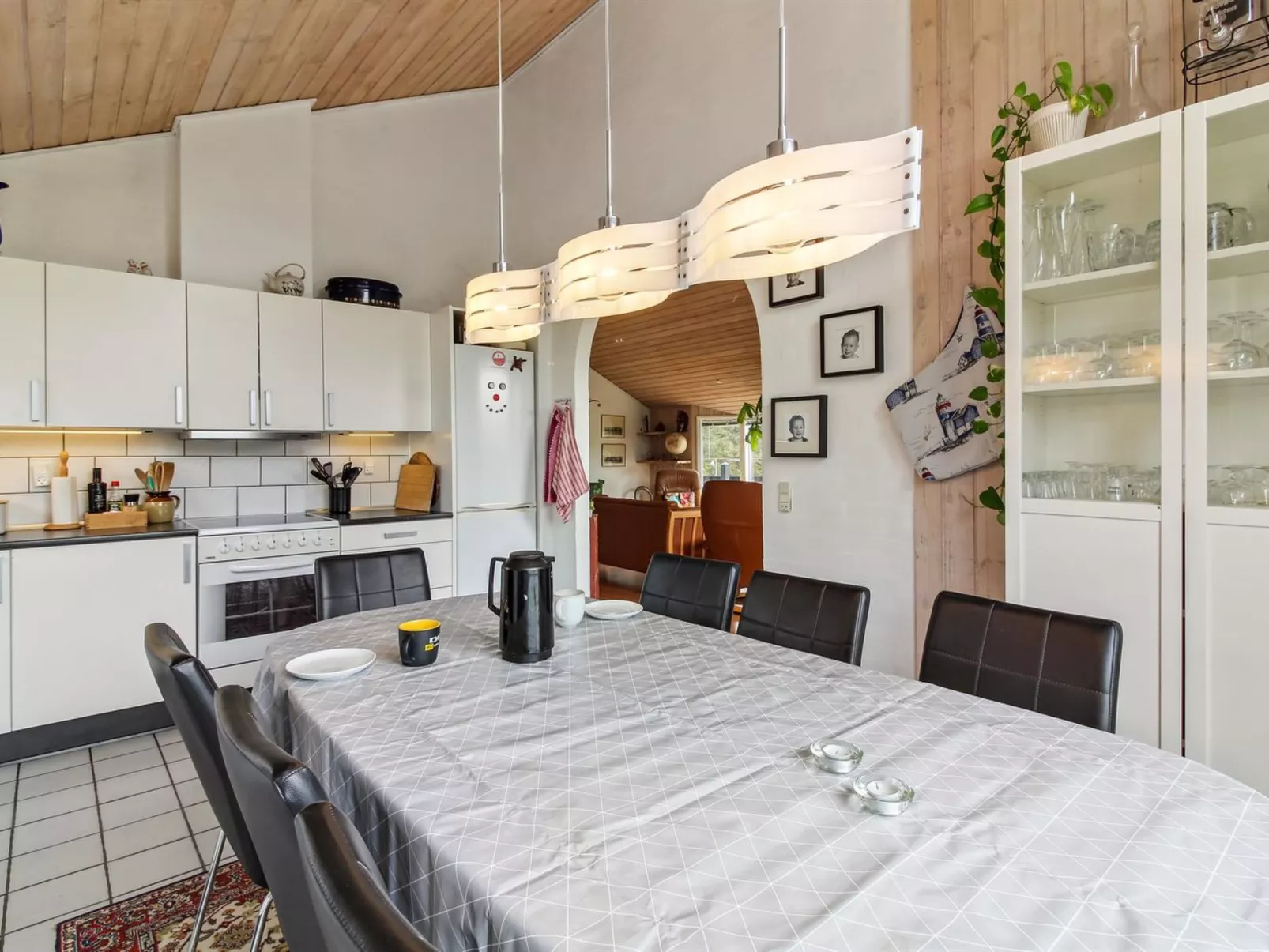 "Aike" - 400m from the sea-Binnen