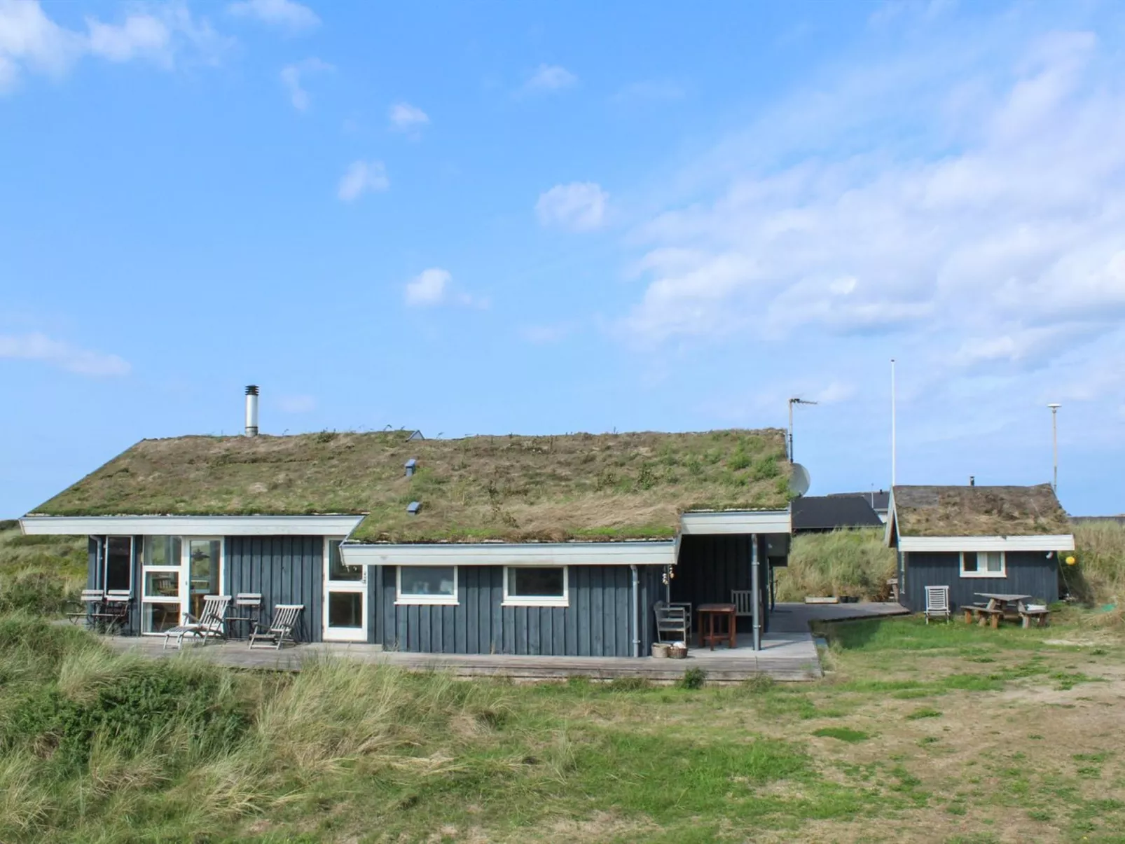 "Eunike" - 220m from the sea-Buiten