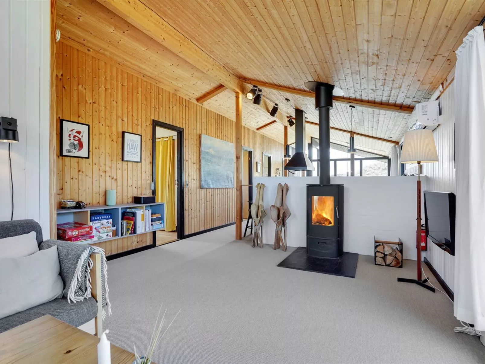 "Ilmari" - 190m from the sea-Binnen