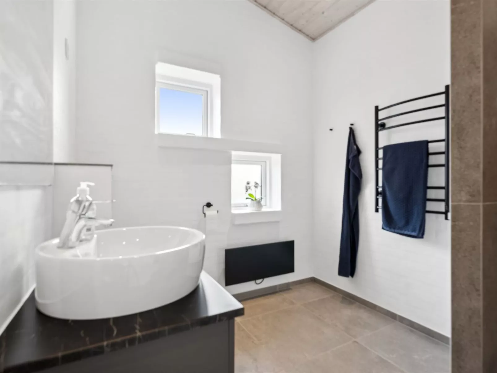 "Liesel" - 700m from the sea-Binnen