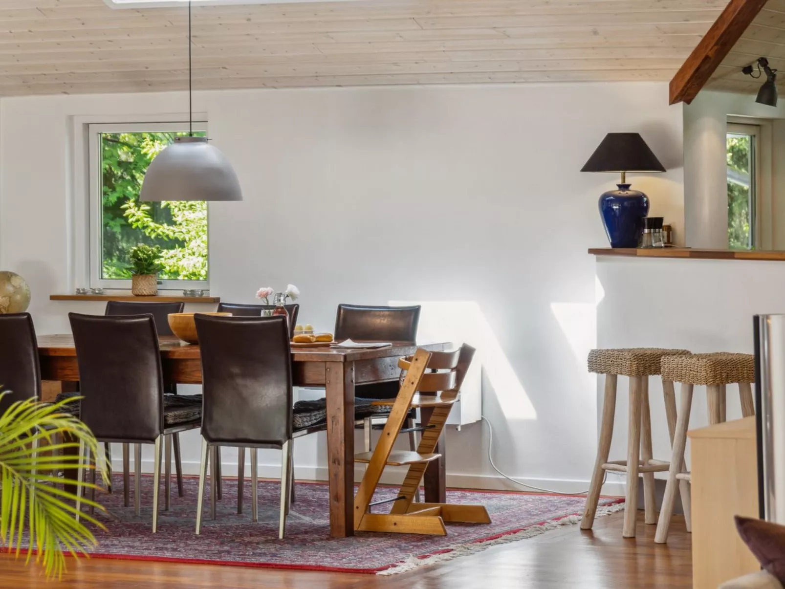 "Amina" - 1.1km from the sea-Binnen