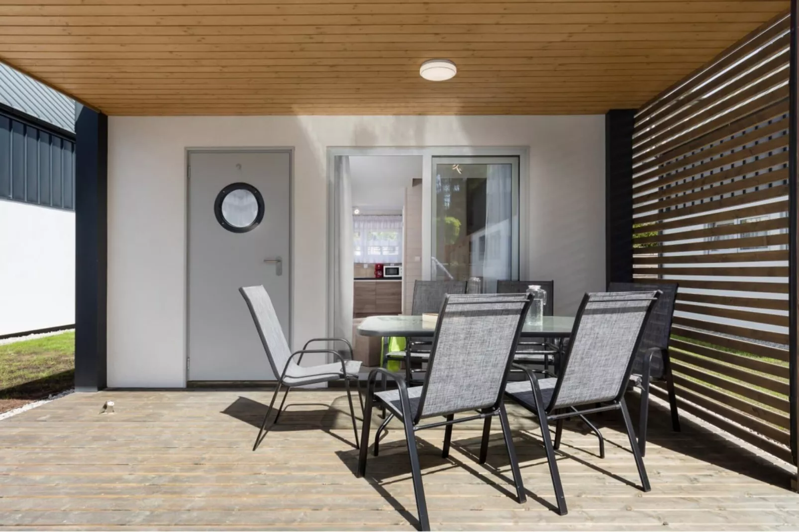 Domki letniskowe niedziela-niedziela Pobierowo-Terrasbalkon