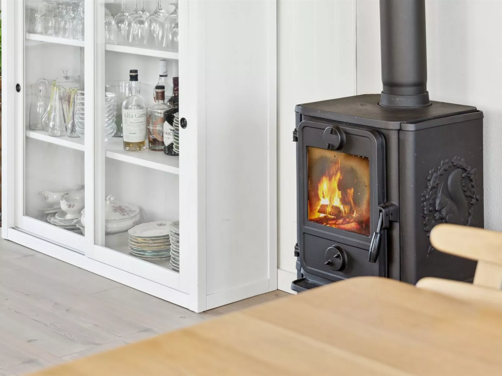 "Mirkka" - 50m from the sea-Binnen