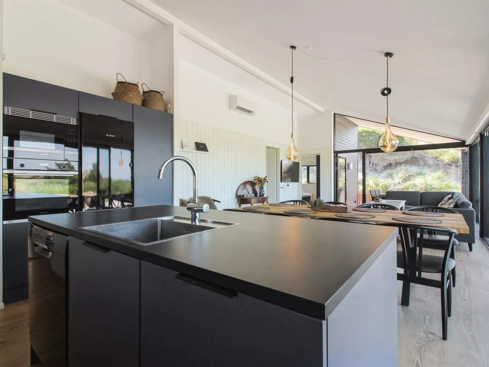 "Kristiina" - 500m from the sea-Binnen