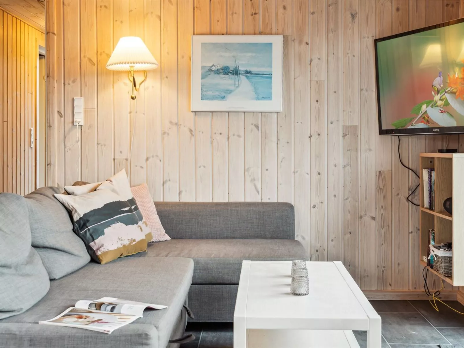 "Ritha" - 175m from the sea-Binnen