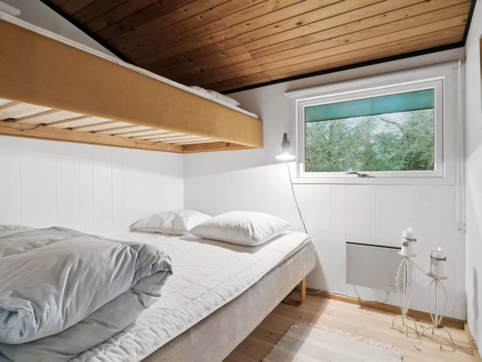 "Suri" - 200m to the fjord-Binnen