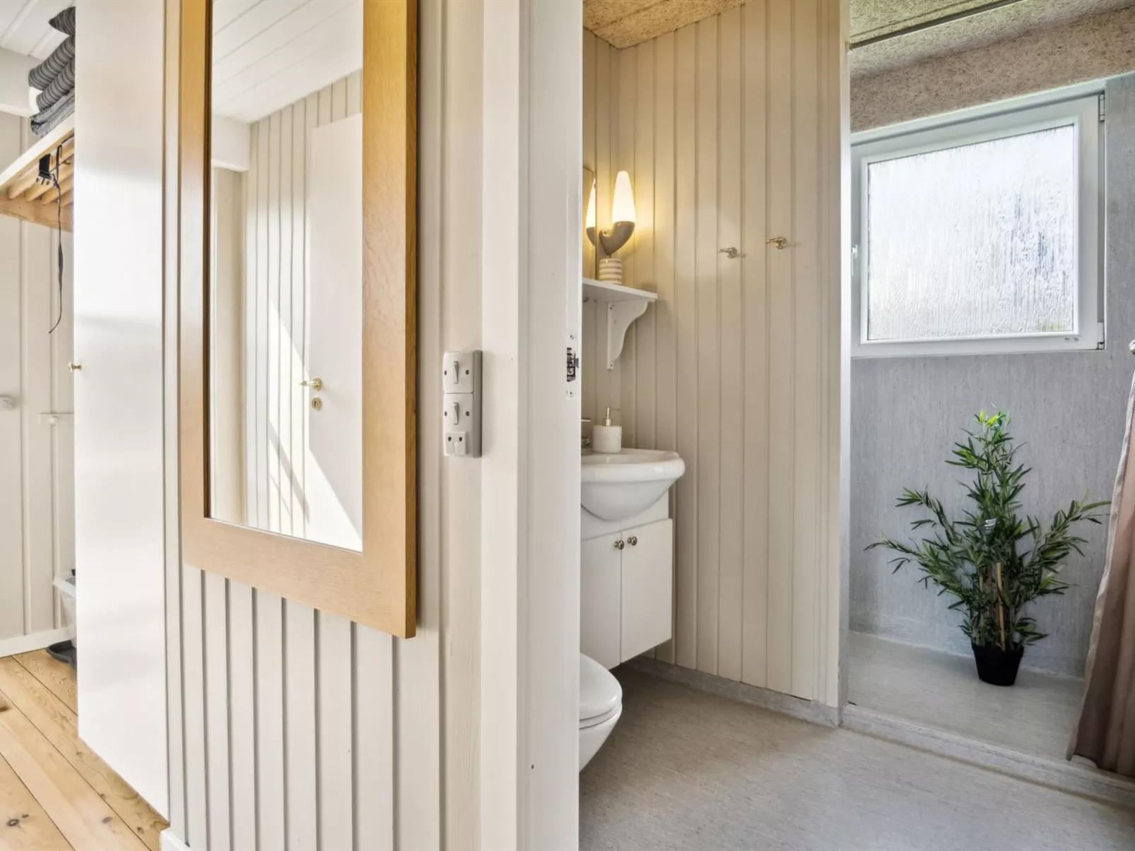 "Volmer" - 700m from the sea-Binnen