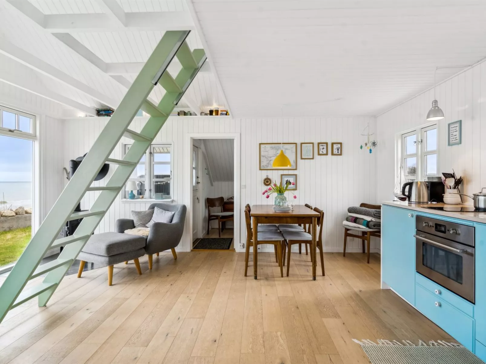 "Ofrath" - 5m from the sea-Binnen