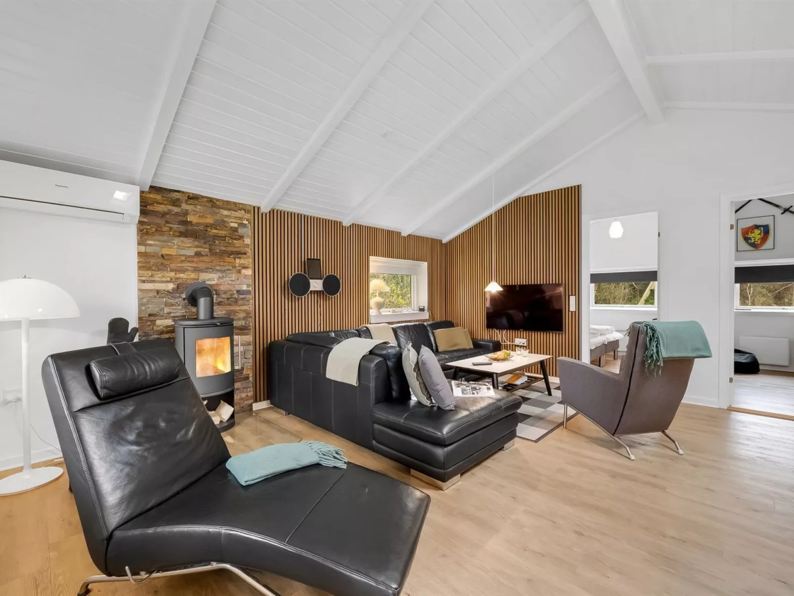 "Famke" - 1km from the sea-Binnen