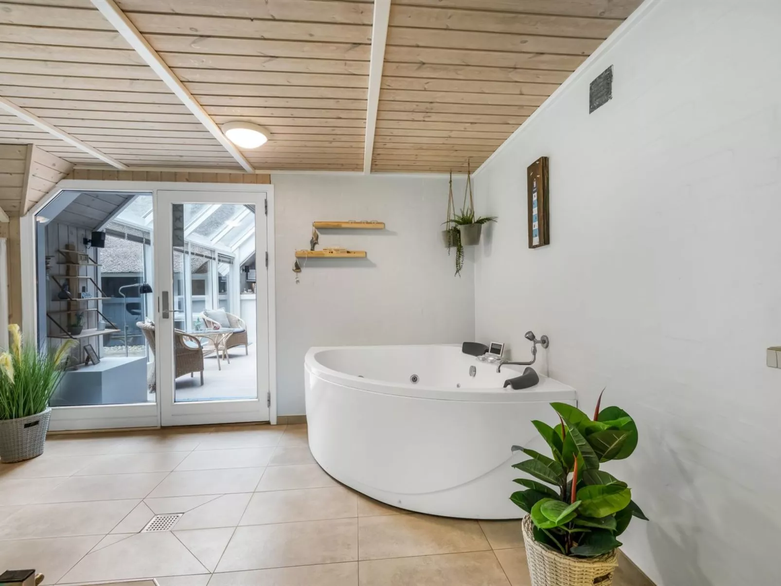 "Verna" - 800m from the sea-Binnen