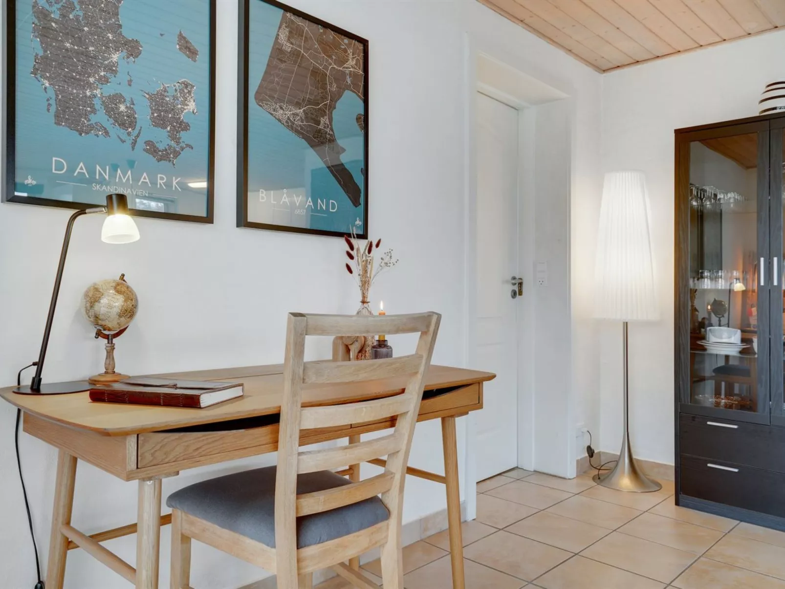 "Svenn" - 400m from the sea-Binnen