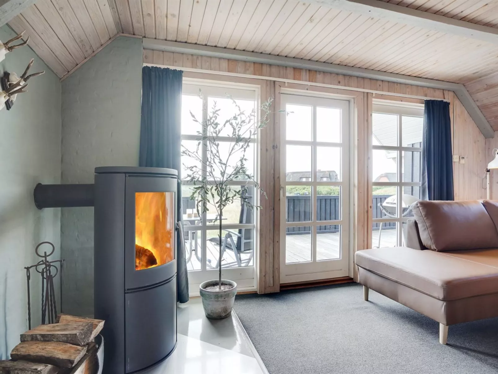 "Kajin" - 200m from the sea-Binnen