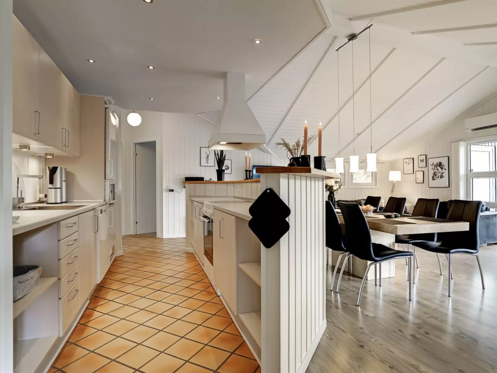 "Stense" - 900m from the sea-Binnen