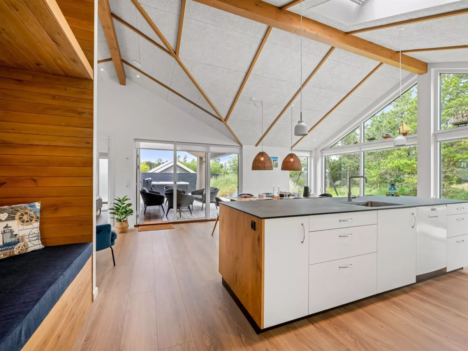 "Antonette" - 1.8km from the sea-Binnen