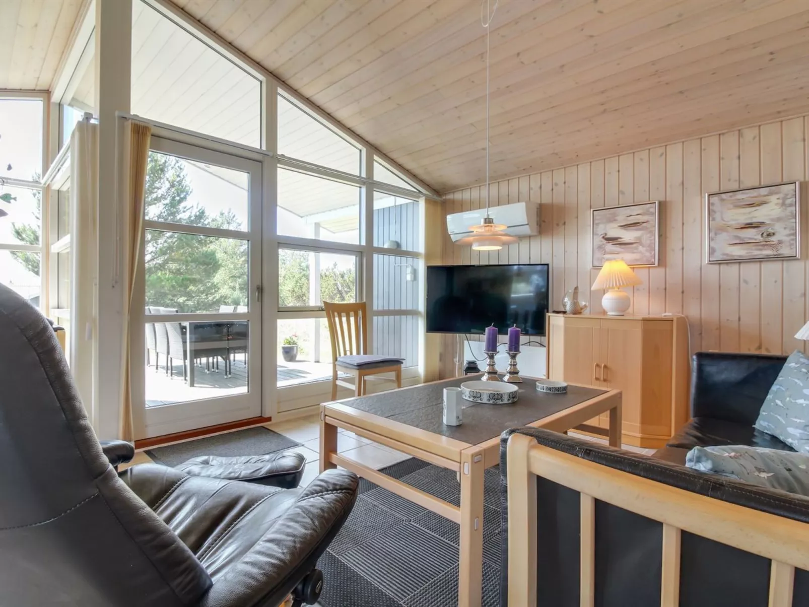 "Nadia" - 1.7km from the sea-Binnen