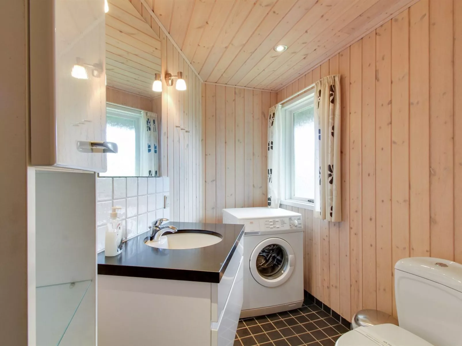 "Eetu" - 1.3km from the sea-Binnen