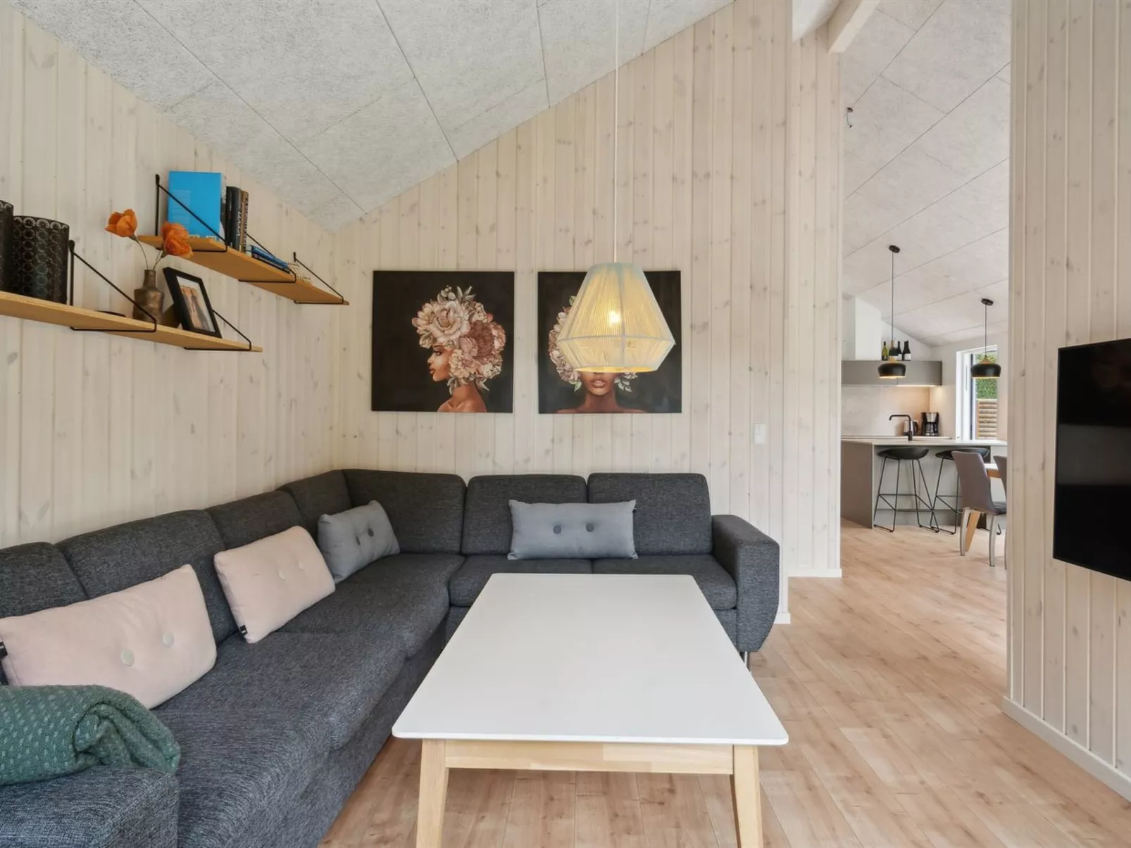 "Laina" - 250m from the sea-Binnen