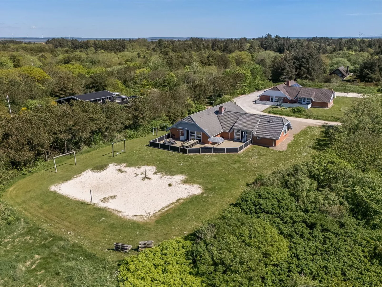 "Aage" - 1.7km from the sea-Buiten