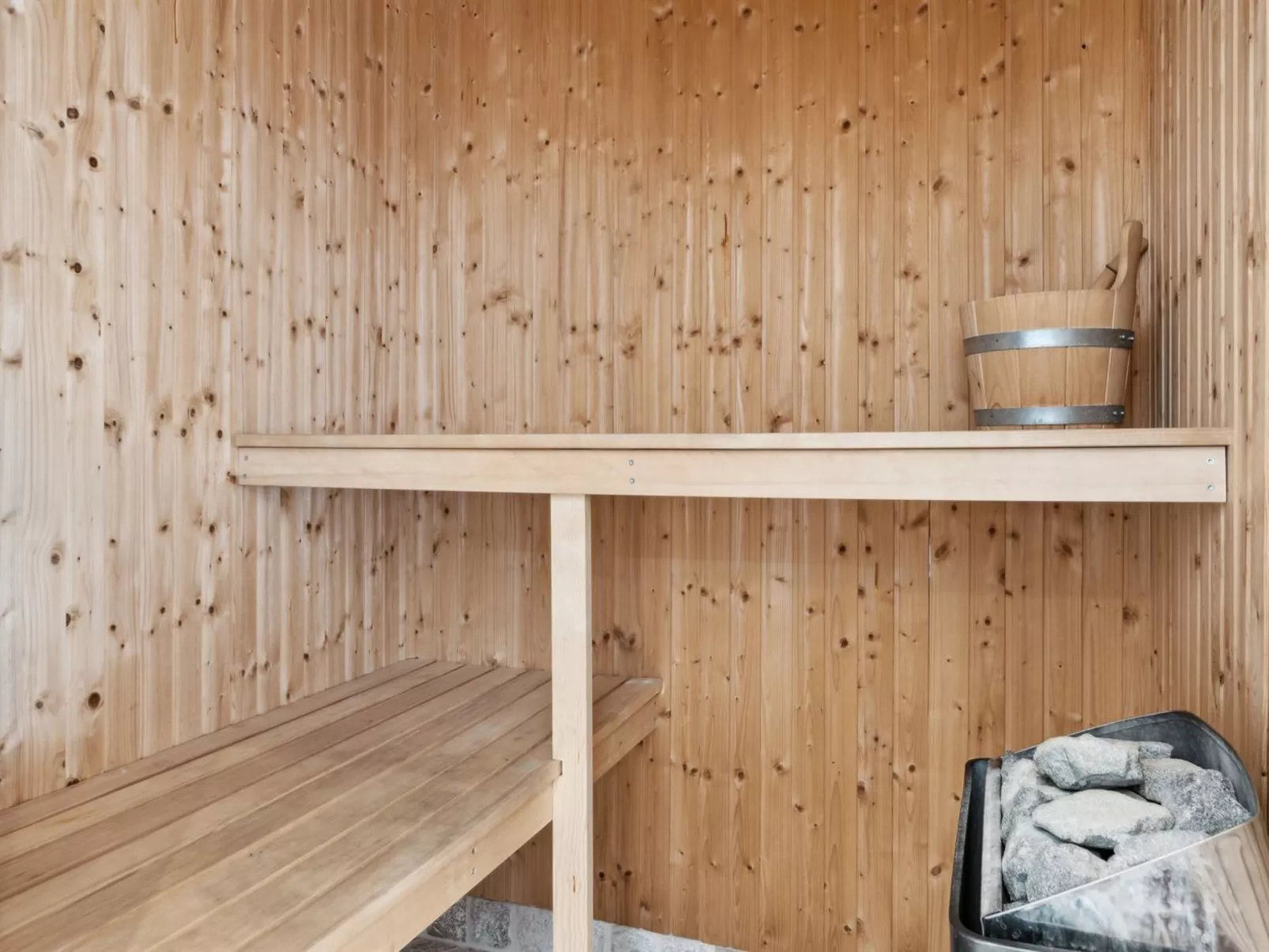 "Romil" - 2.1km from the sea-Binnen