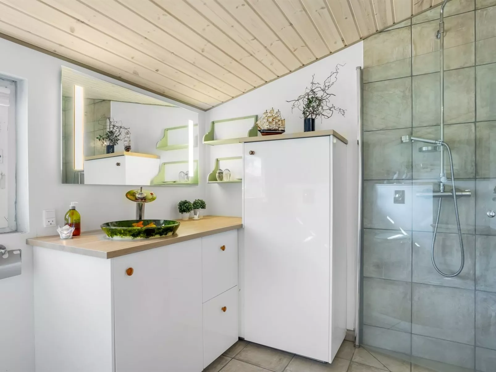 "Livni" -  from the sea-Binnen