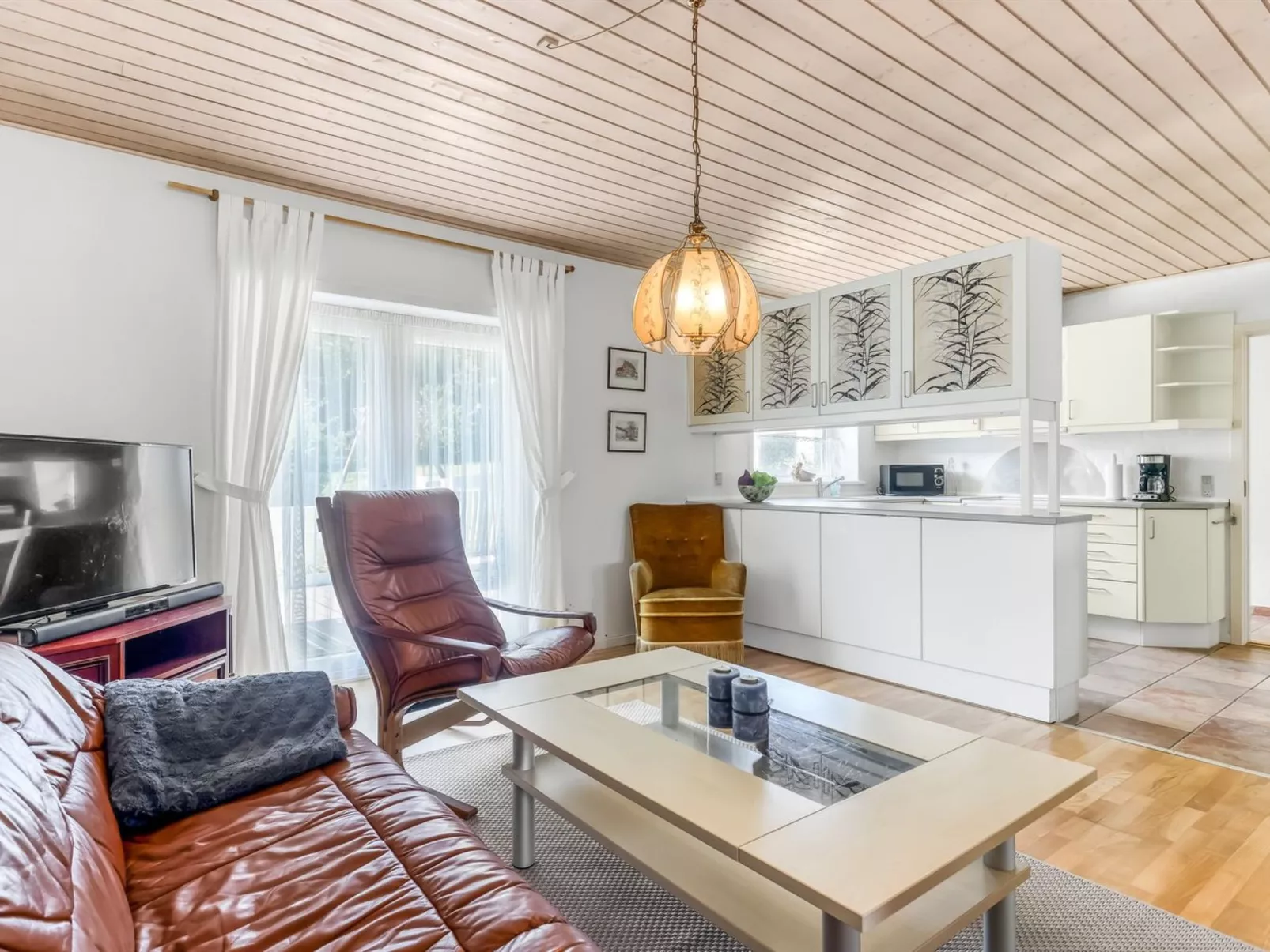 "Gilbert" - 500m from the sea-Binnen