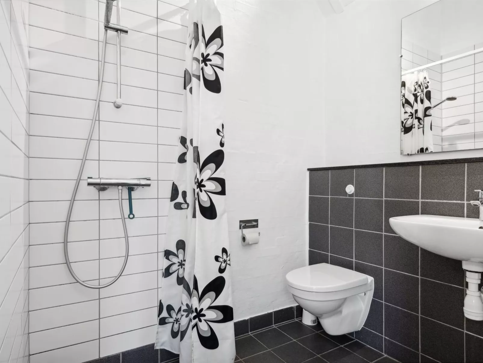 "Ardan" - 450m from the sea-Binnen