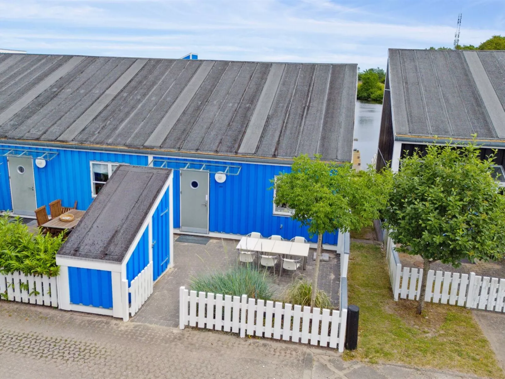 "Jænis" - 10m from the sea-Buiten