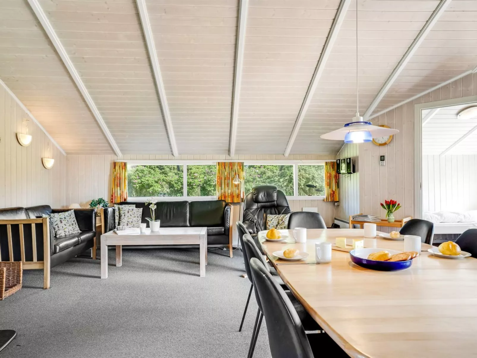 "Guja" - 250m from the sea-Binnen