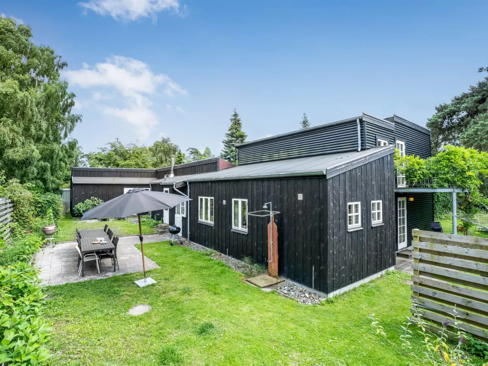 "Henkil" - 175m from the sea-Buiten