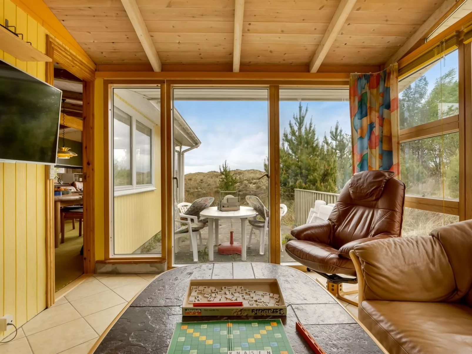 "Kimi" - 75m from the sea-Binnen