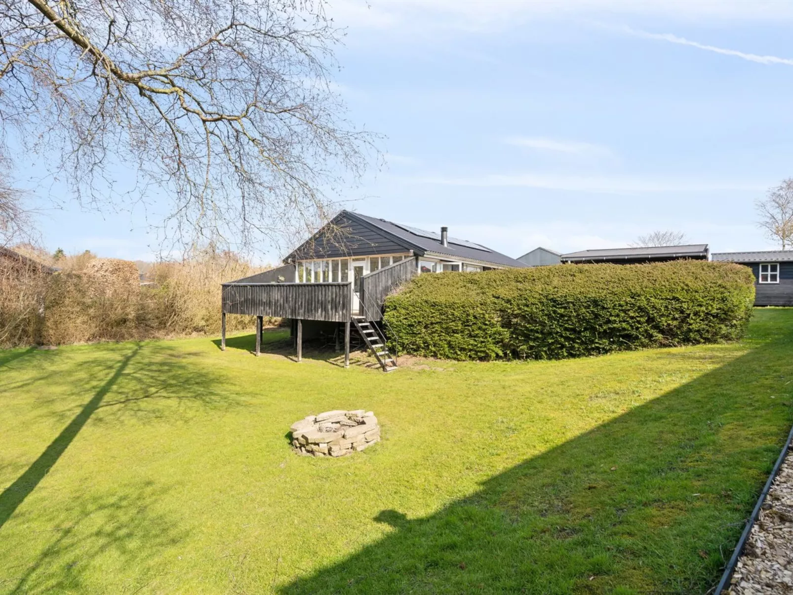 "Vemund" - 500m from the sea-Buiten