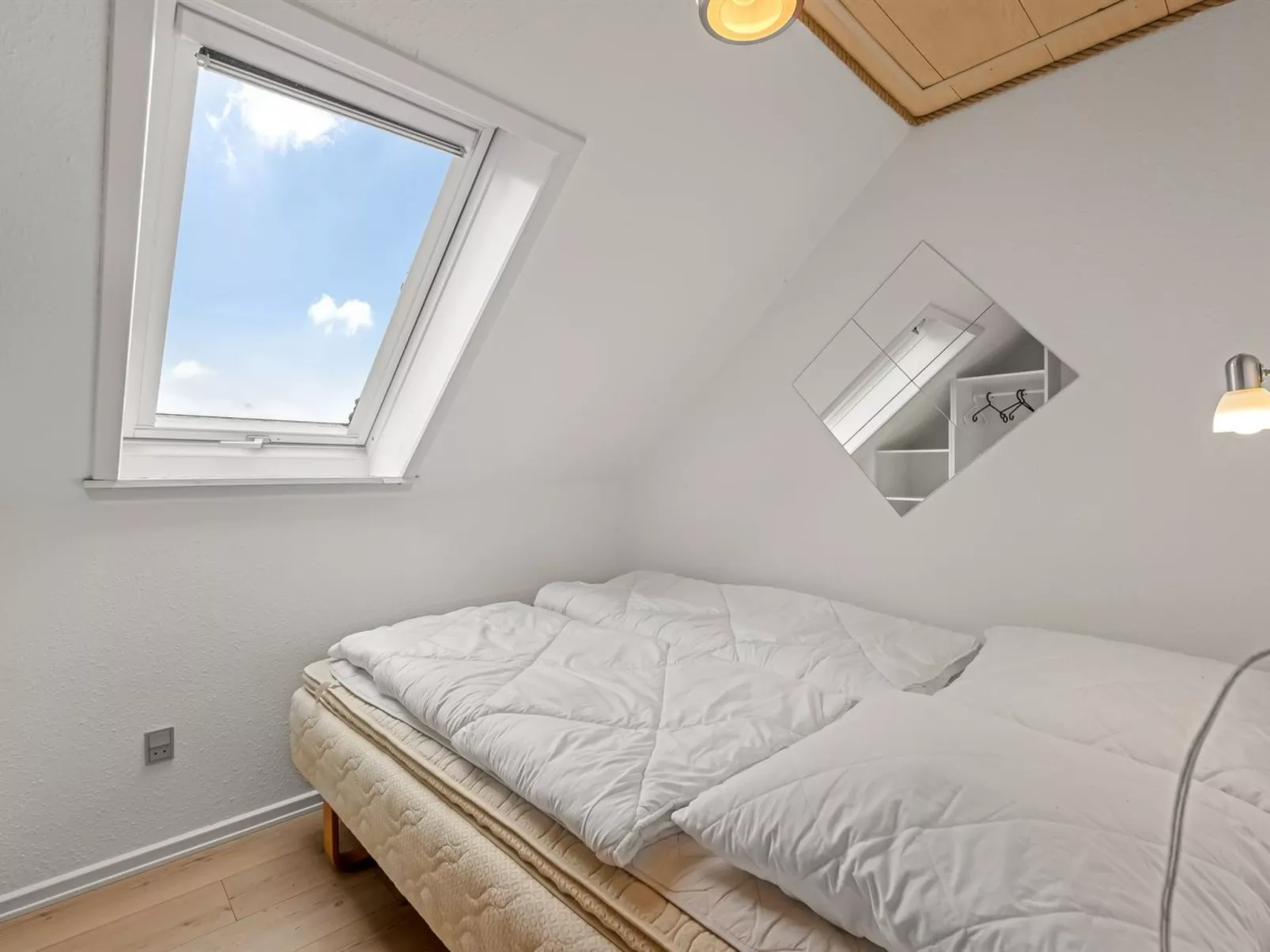 "Trpana" - 1km to the fjord-Binnen