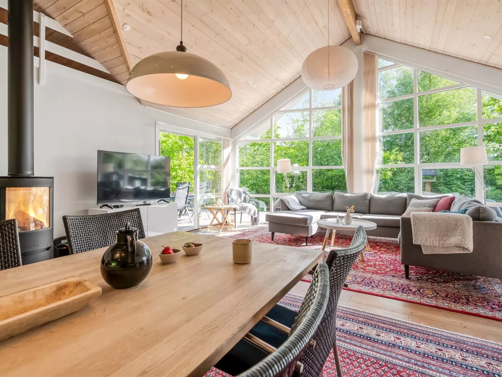 "Hellin" - 175m from the sea-Binnen